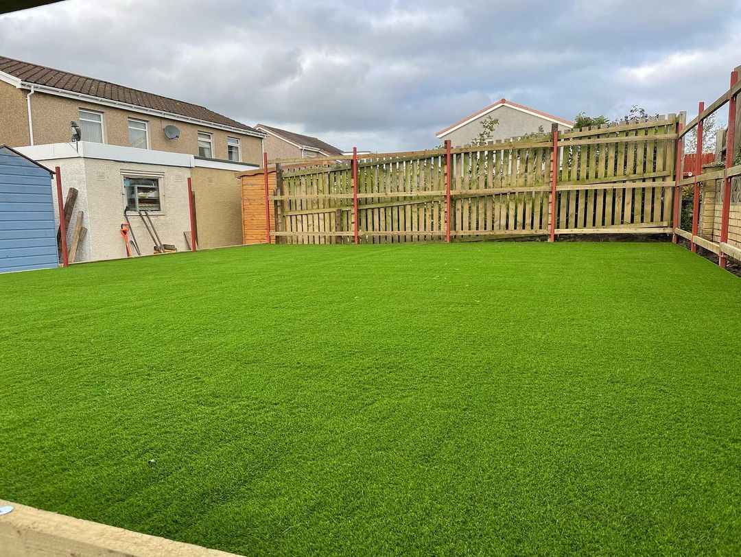 Install Low Maintenance Garden - Bo'ness, West of Edinburgh