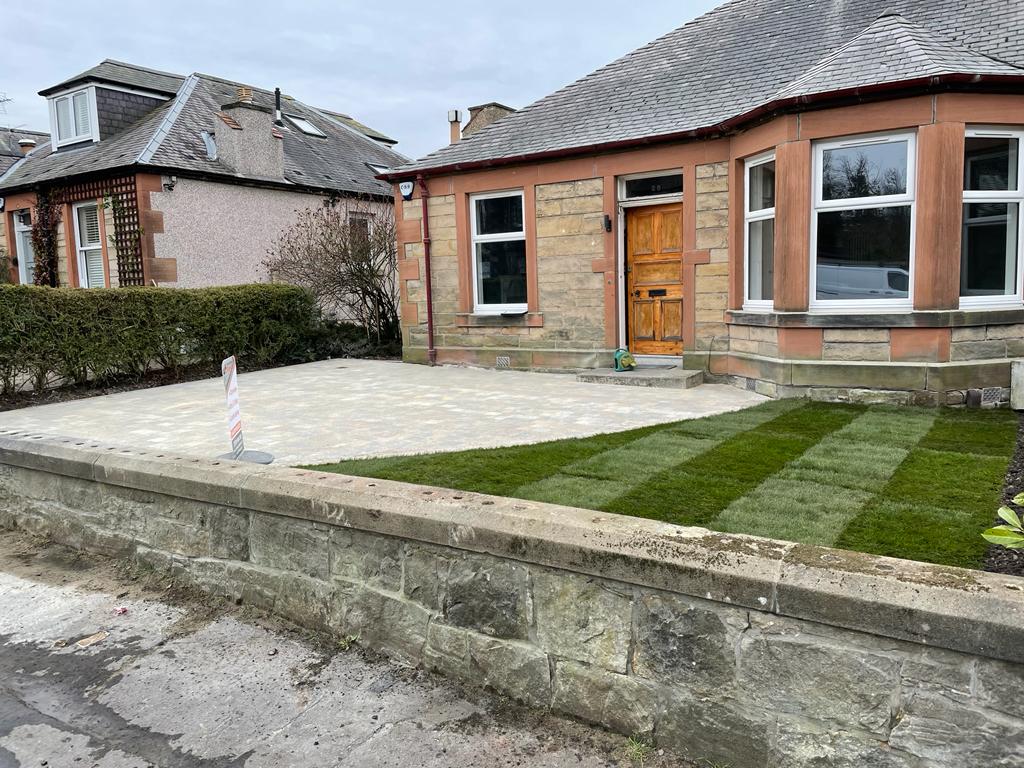 new monoblock driveway in duddingston, edinburgh, lothians