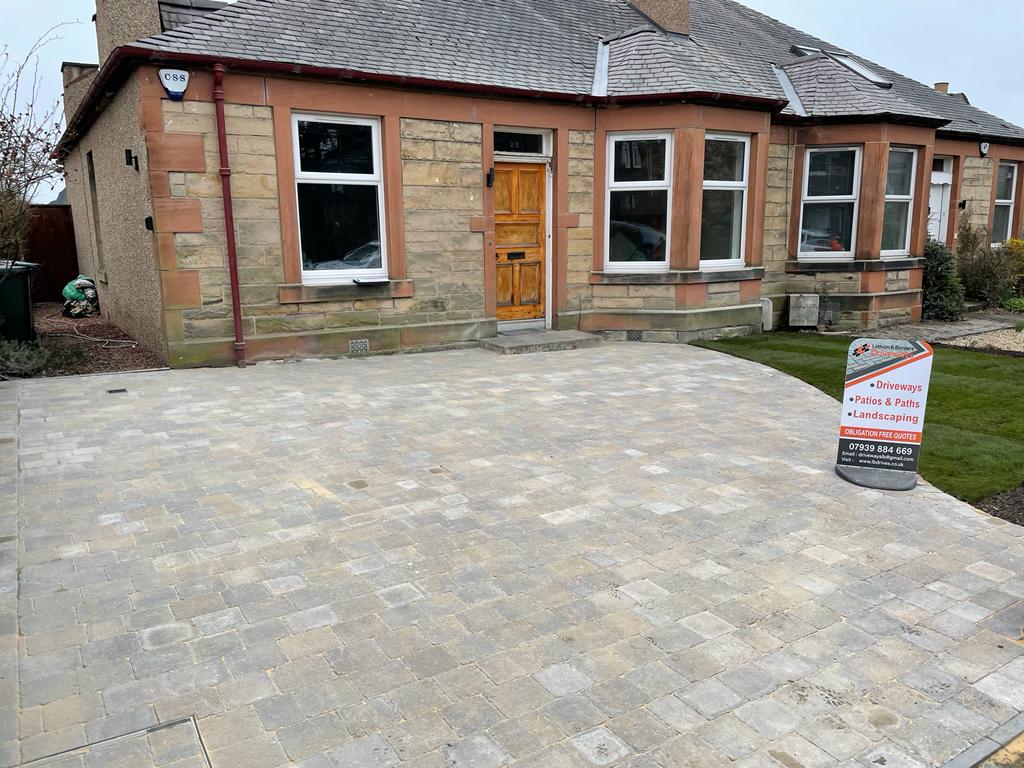 new monoblock driveway in duddingston, edinburgh, lothians