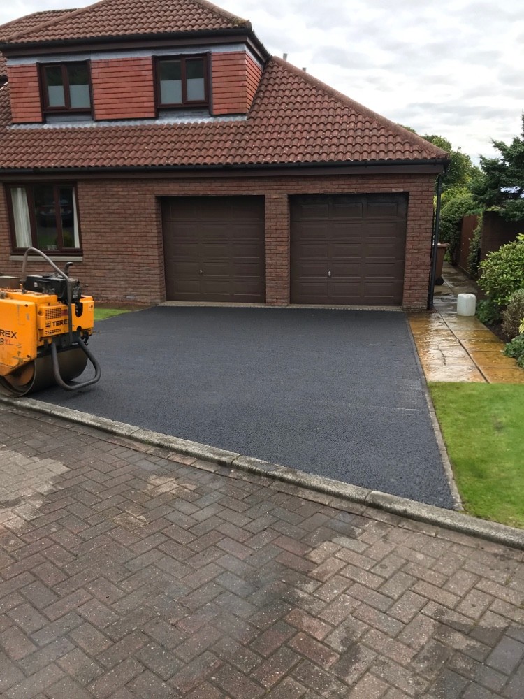 Edinburgh Tarmac Driveway Installations