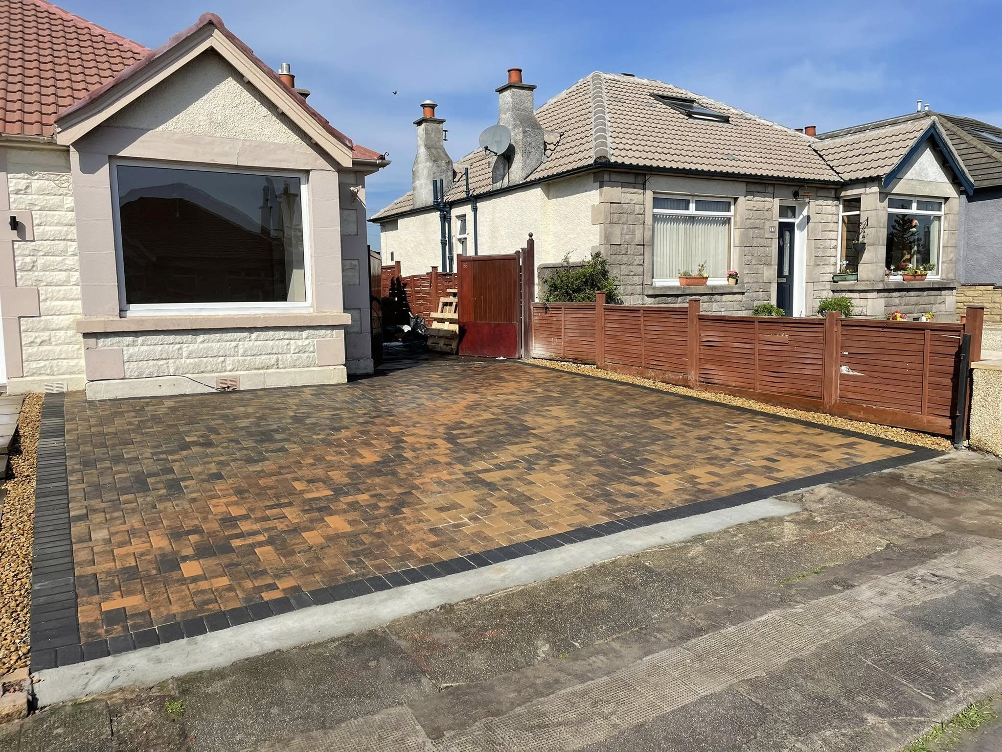 Install Tobermore Monoblock Bungalow Driveway - Edinburgh